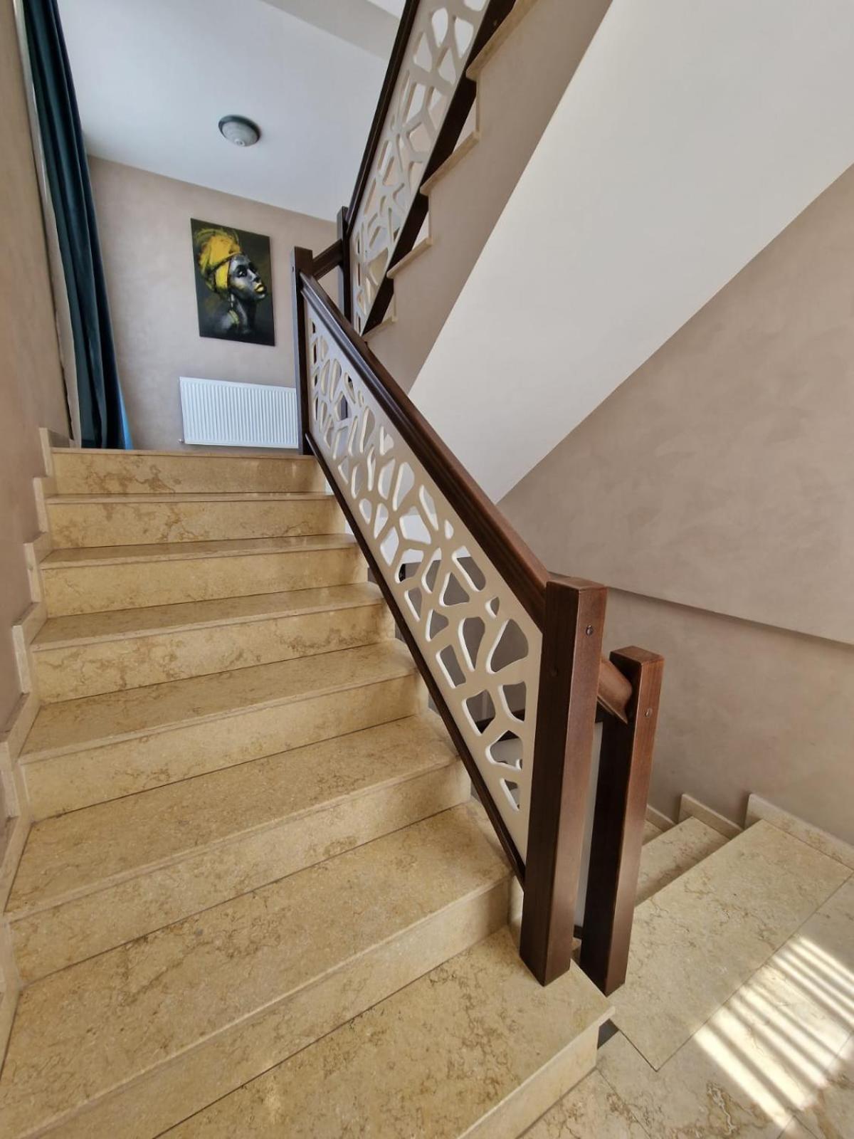Albert Hotel Rosu Bagian luar foto